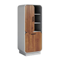 Moderne Kast met Houten Deuren en Minimalistisch Ontwerp